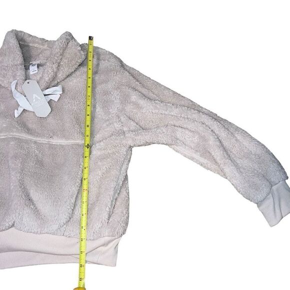 NWT ATHLETIC COLLECTION Oatmeal Teddy Pullover Jacket Size Large - Picture 8 of 9